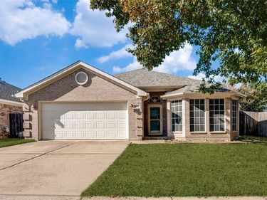 6812 Coldwater Canyon Road, Fort Worth, TX 76132