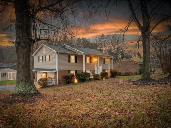 4608 Sun Valley Lane, Kernersville, NC 27284