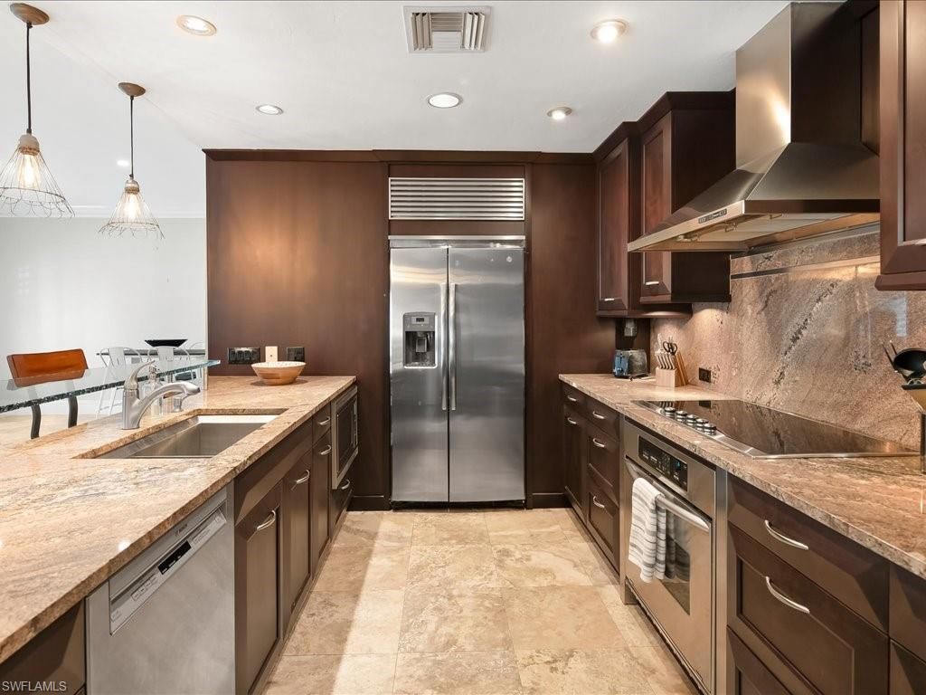 292 14th Ave S, Unit F, Naples, FL 34102 Photo