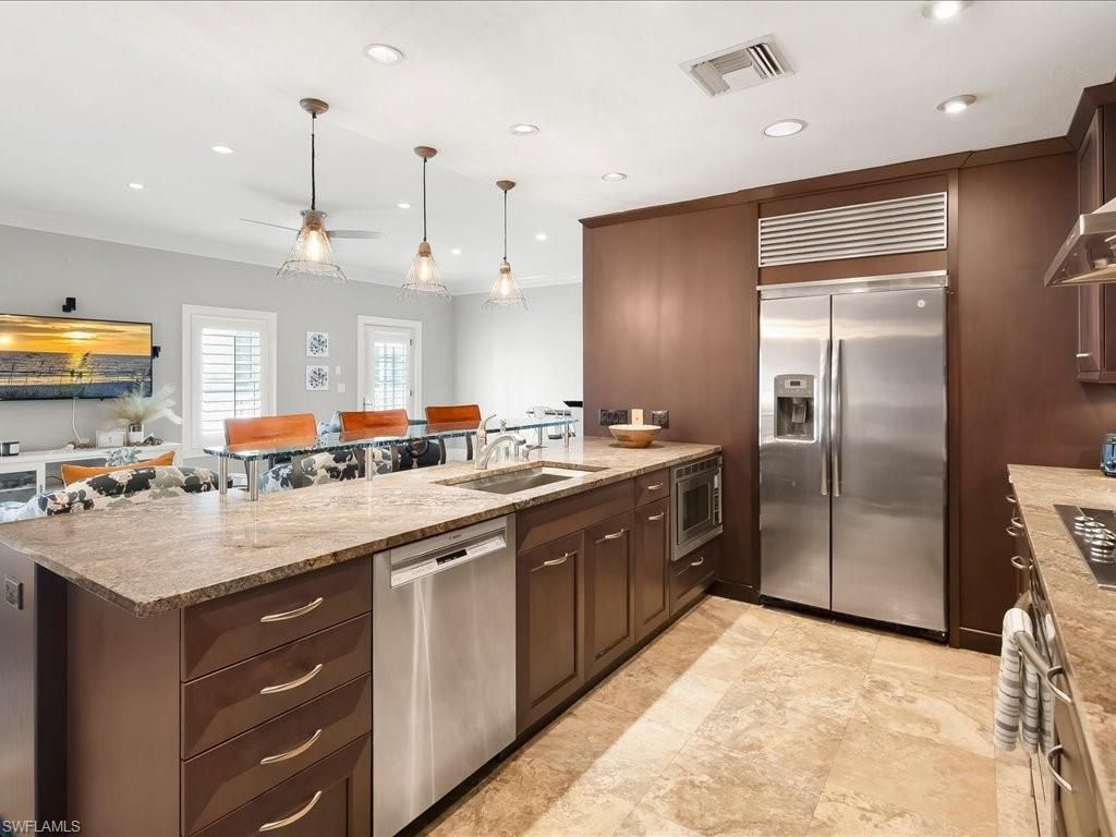 292 14th Ave S, Unit F, Naples, FL 34102 Photo