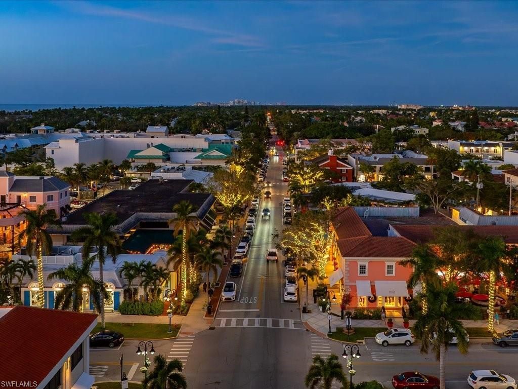 292 14th Ave S, Unit F, Naples, FL 34102 Photo