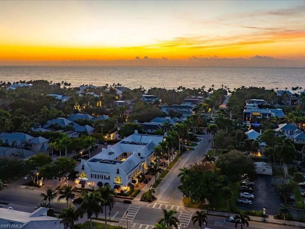 292 14th Ave S, Unit F, Naples, FL 34102 Photo