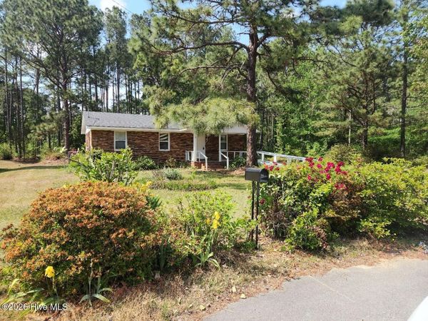 616 N Pine Street, Roseboro, NC 28382