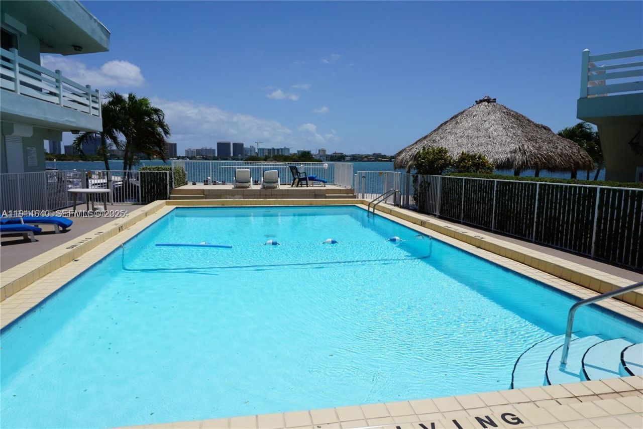 2700 NE 135th St, Unit 45, North Miami, FL 33181 Photo