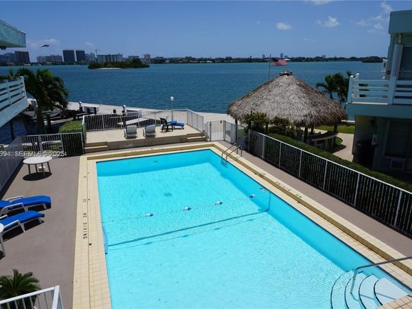 2700 NE 135th St, Unit 45, North Miami, FL 33181