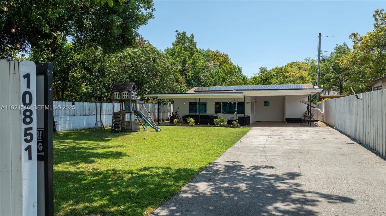 10851 NE 2nd Ct, Miami, FL 33161 Photo