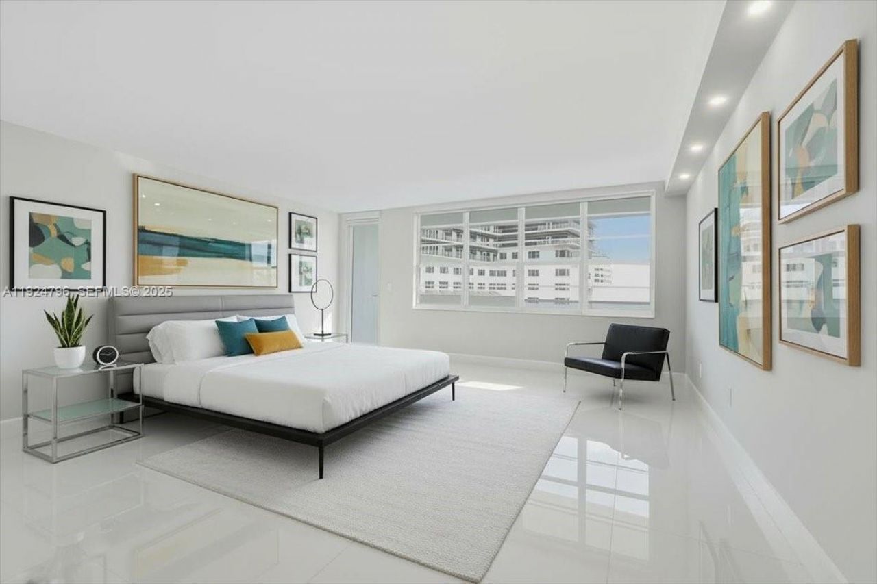 100 Lincoln Road, Unit 747, Miami Beach, FL 33139 Photo