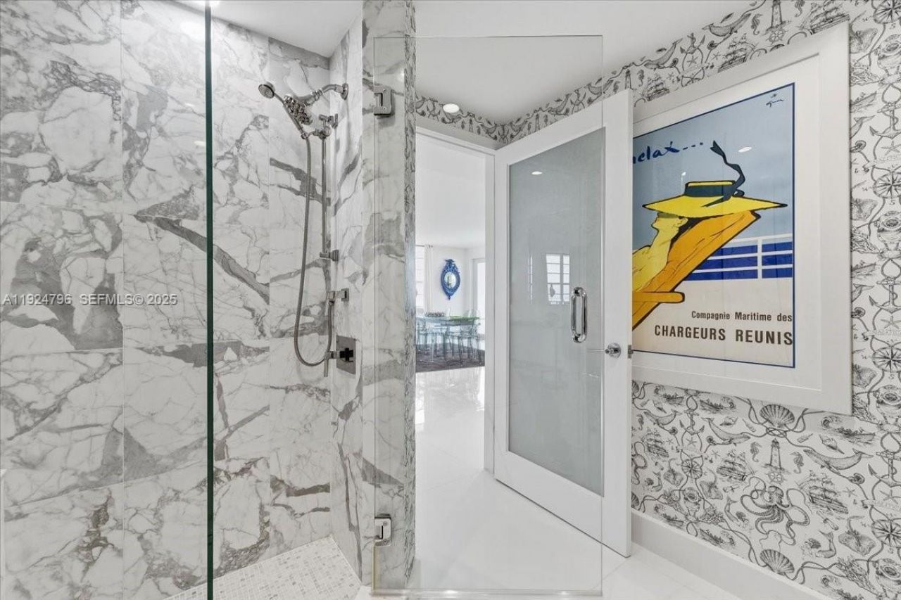 100 Lincoln Road, Unit 747, Miami Beach, FL 33139 Photo