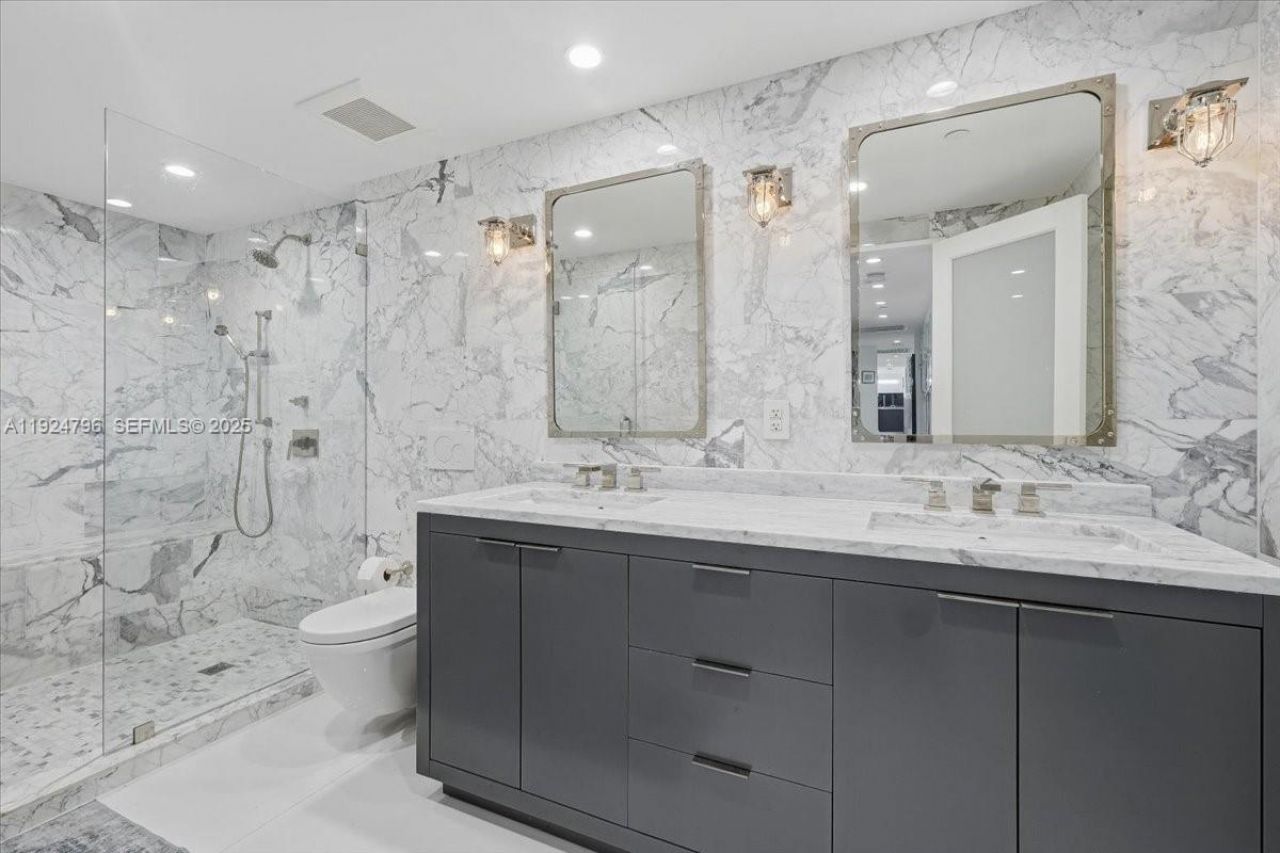 100 Lincoln Road, Unit 747, Miami Beach, FL 33139 Photo