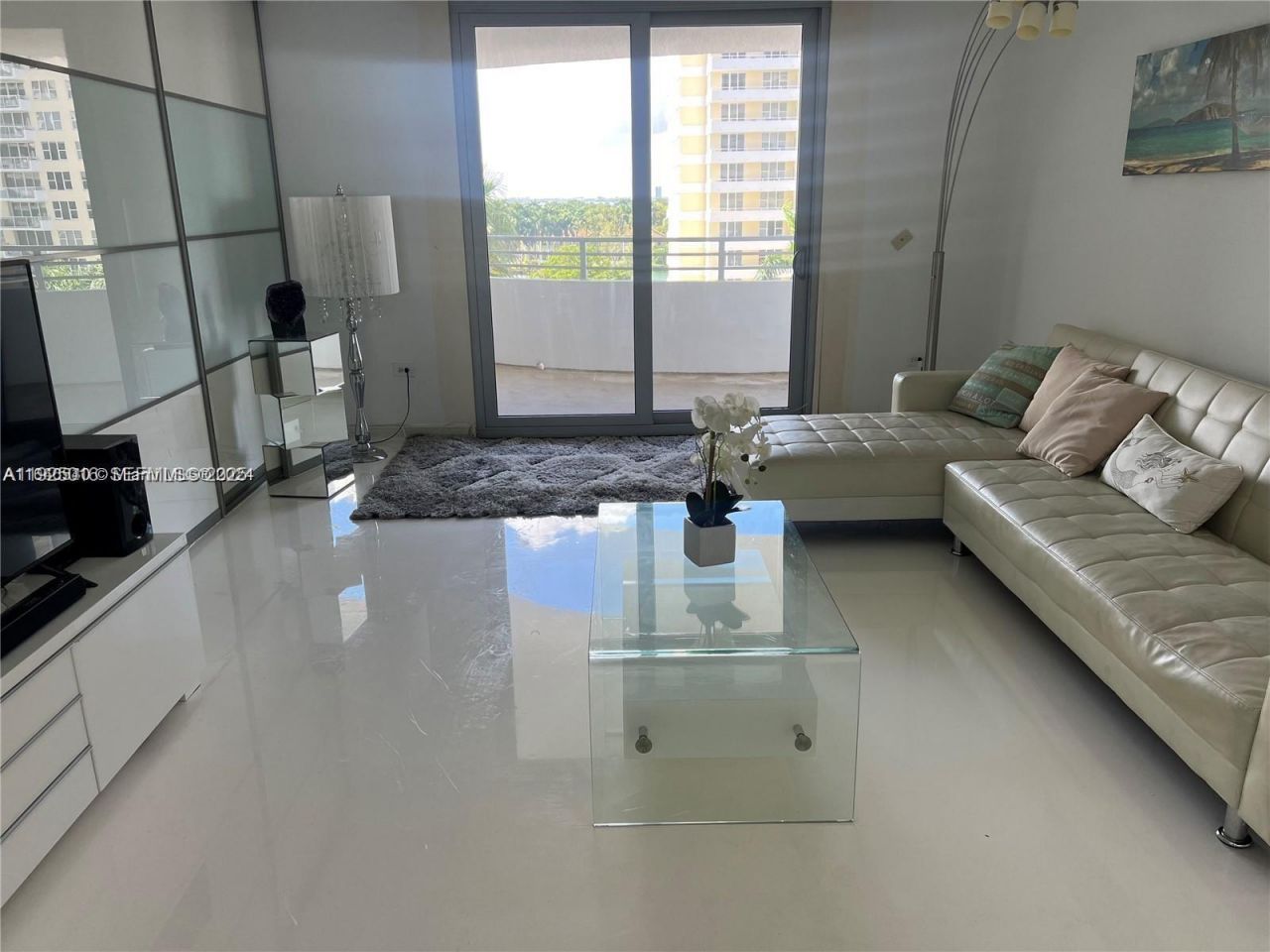 5555 Collins Ave, Unit 7T, Miami Beach, FL 33140 Photo