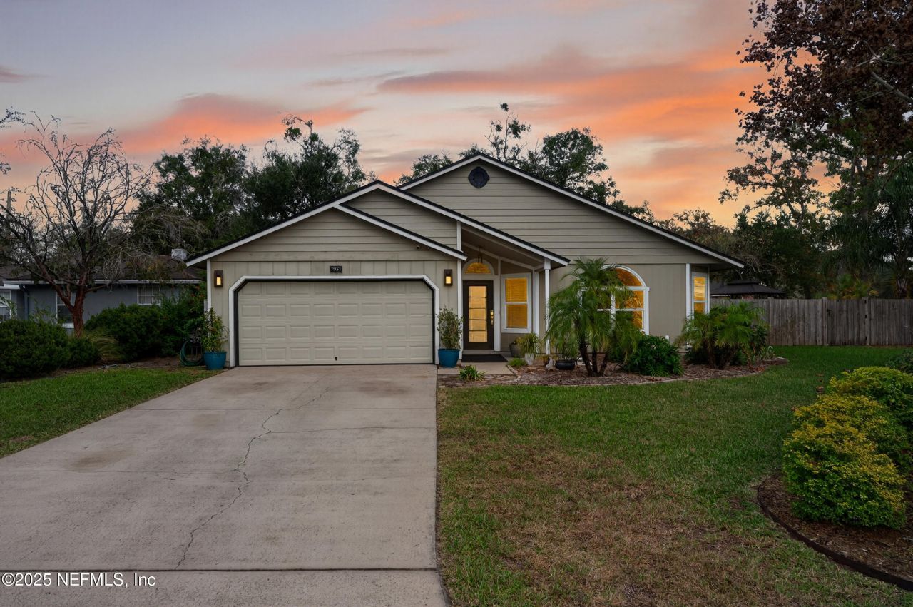 7951 Copperfield Circle N, Jacksonville, FL 32244 Main Photo