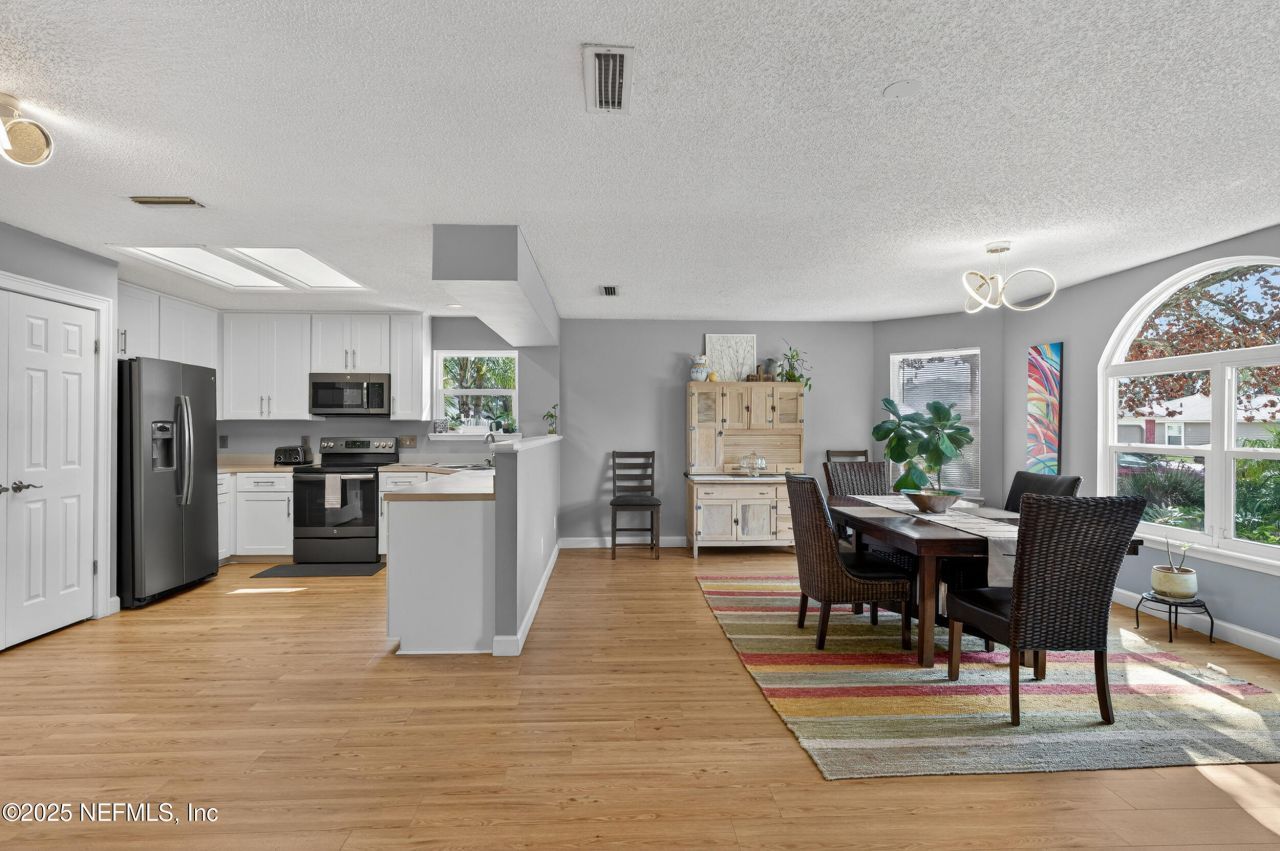 7951 Copperfield Circle N, Jacksonville, FL 32244 Photo