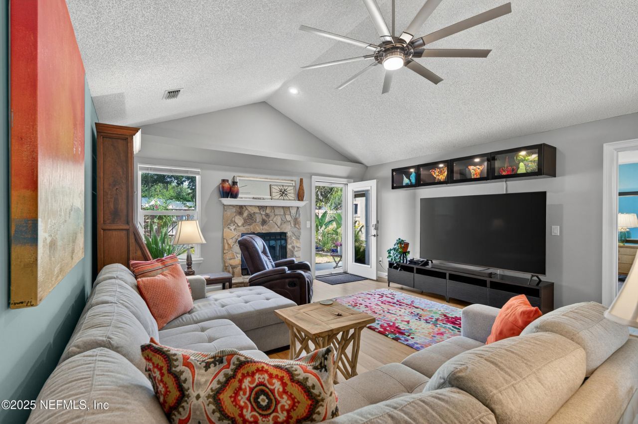 7951 Copperfield Circle N, Jacksonville, FL 32244 Photo