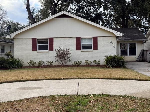 424 CELESTE Avenue, River Ridge, LA 70123