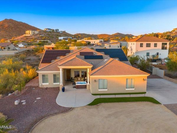 412 E YEARLING Road, Phoenix, AZ 85085
