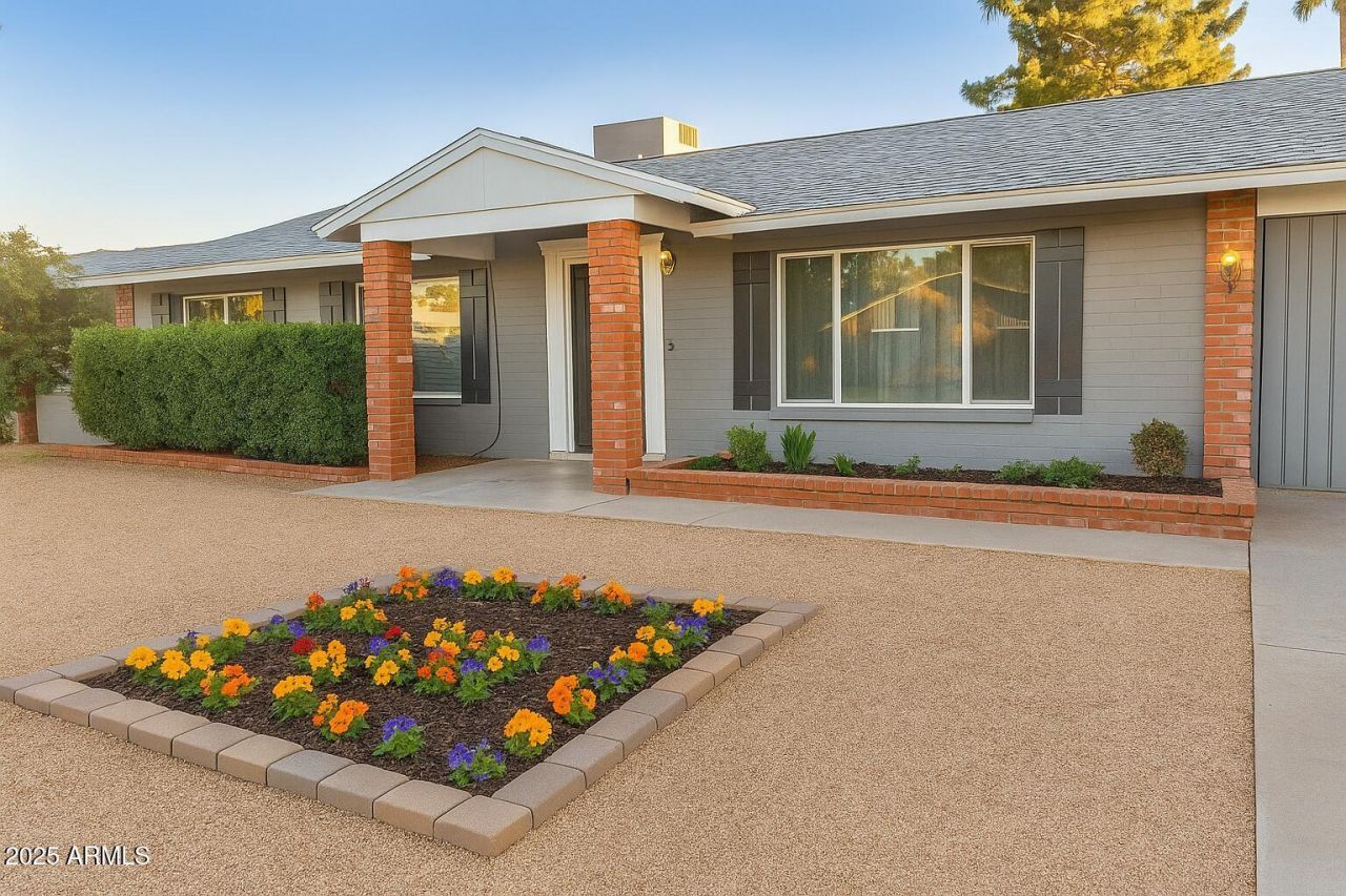 3425 W Crocus Drive, Phoenix, AZ 85053 Main Photo