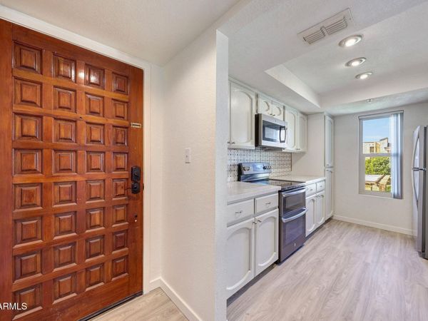 7510 E THOMAS Road, Unit 224, Scottsdale, AZ 85251