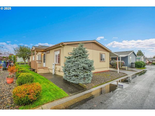 51459 SE Westlake DR, Unit 102, Scappoose, OR 97056