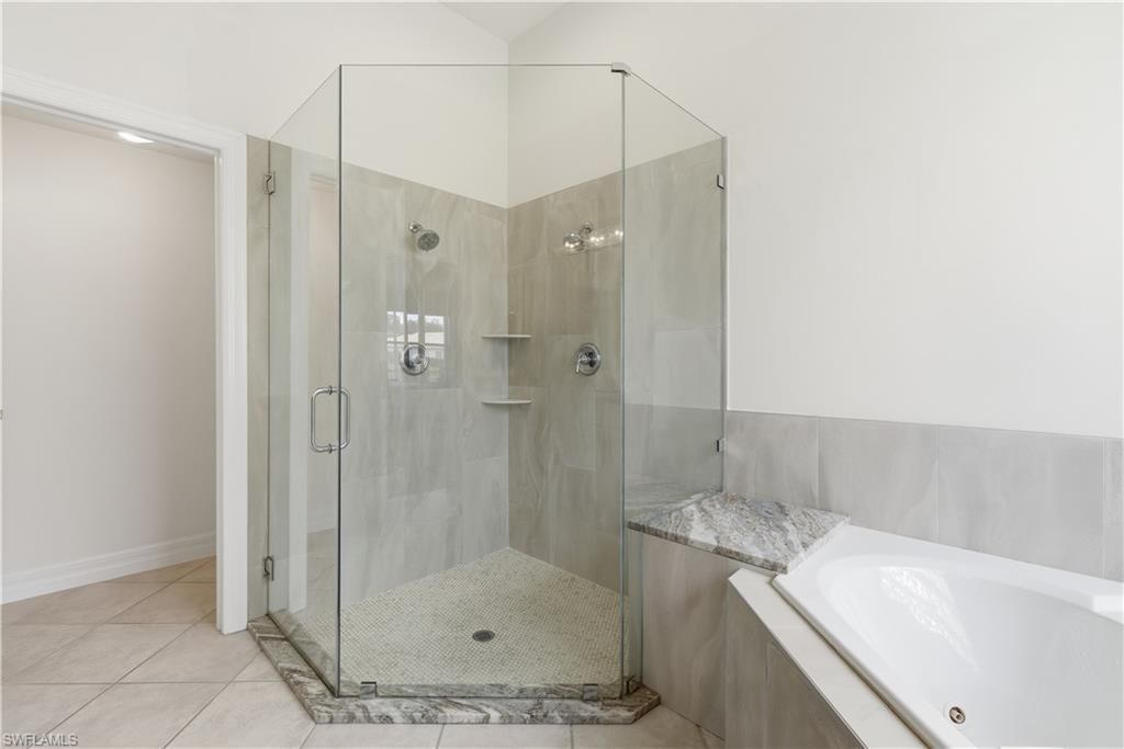 24784 Hollybrier Ln, Bonita Springs, FL 34134 Photo