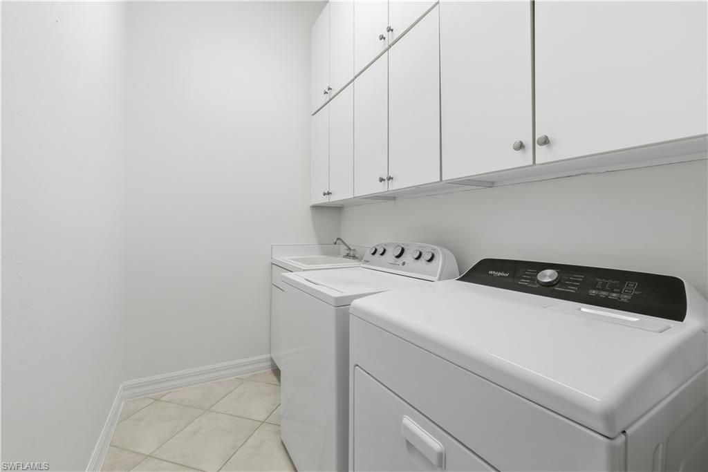 24784 Hollybrier Ln, Bonita Springs, FL 34134 Photo