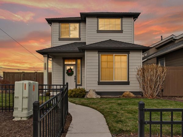 3899 SW Coyote Place, Redmond, OR 97756