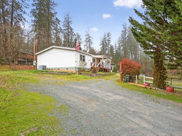 218 Hessar Street, Grants Pass, OR 97527