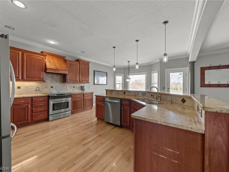 4059 Knollbrook Drive, Norton, OH 44203 Photo 13