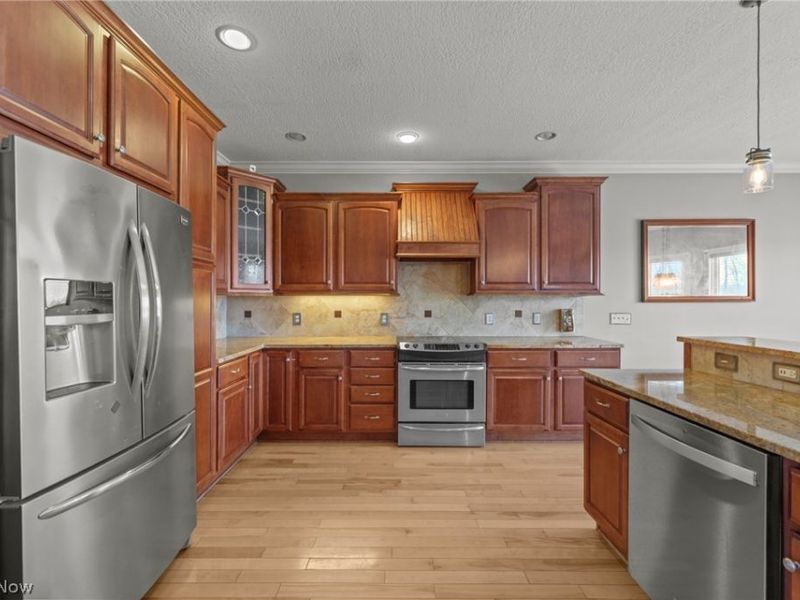 4059 Knollbrook Drive, Norton, OH 44203 Photo 14