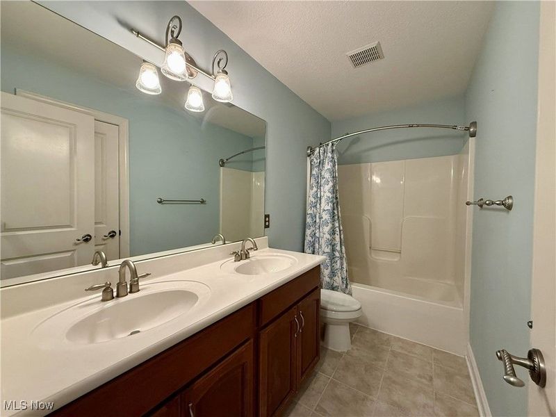 4059 Knollbrook Drive, Norton, OH 44203 Photo 32