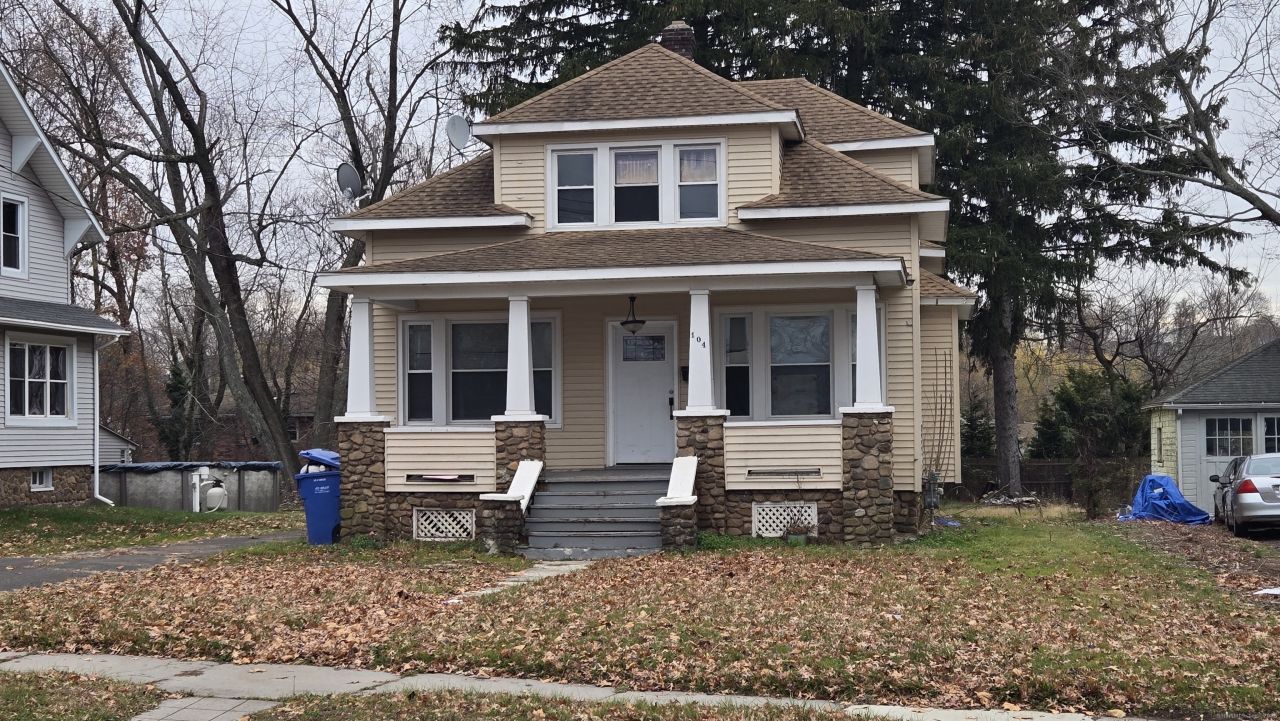 104 Gale, Meriden, CT 06450 Main Photo