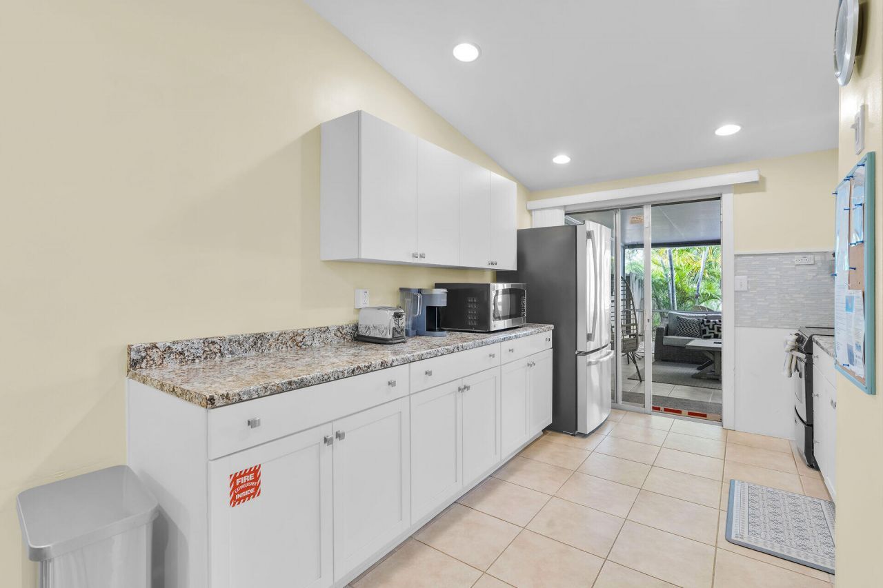 171 10th Street, Key Colony, FL 33051 Photo