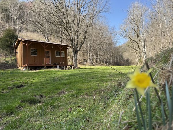 1499 Kessel Hollow Road, Bybee, TN 37713