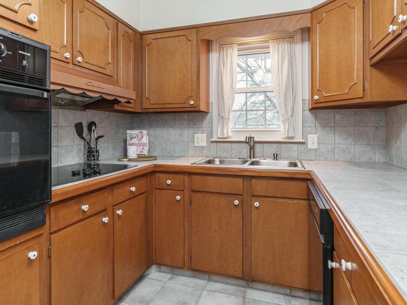 1631 Roxbury Road, Unit F3, Columbus, OH 43212 Photo 13