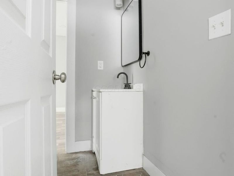 346 S Wheatland Avenue, Columbus, OH 43204 Photo 10