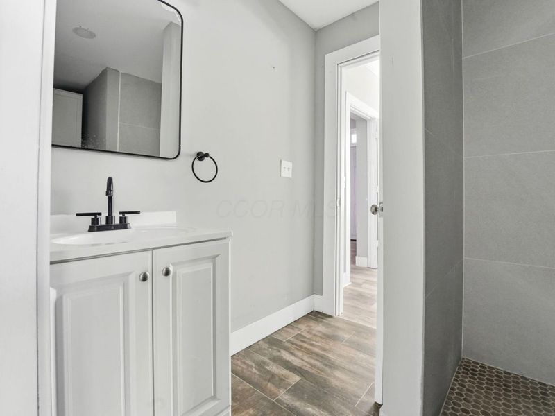 346 S Wheatland Avenue, Columbus, OH 43204 Photo 9