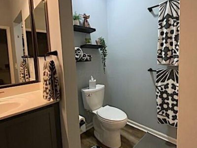 4353 Parkway Centre Drive, Unit 31, Grove City, OH 43123 Photo 17