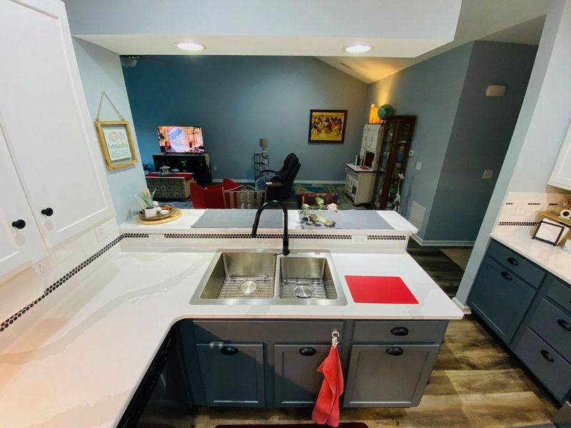 4353 Parkway Centre Drive, Unit 31, Grove City, OH 43123 Photo 9