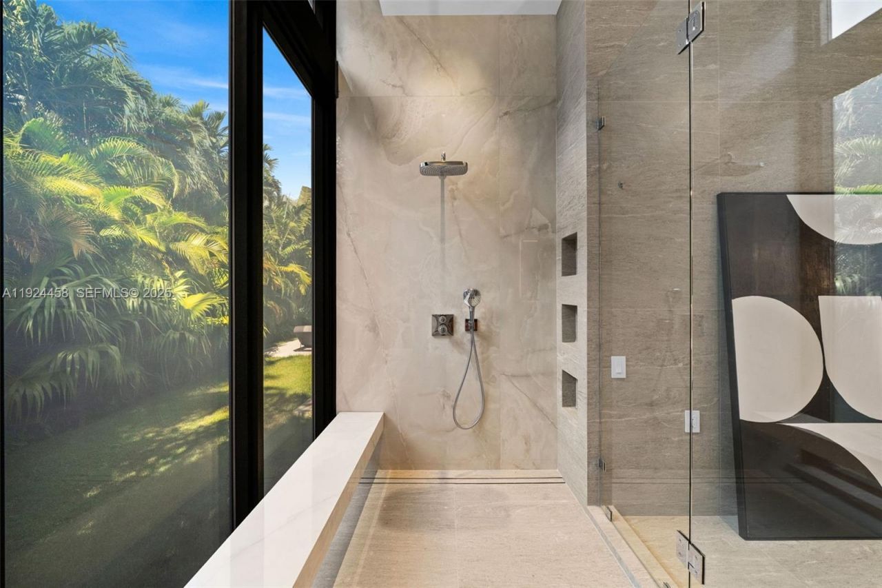 620 Ocean Blvd, Golden Beach, FL 33160 Photo