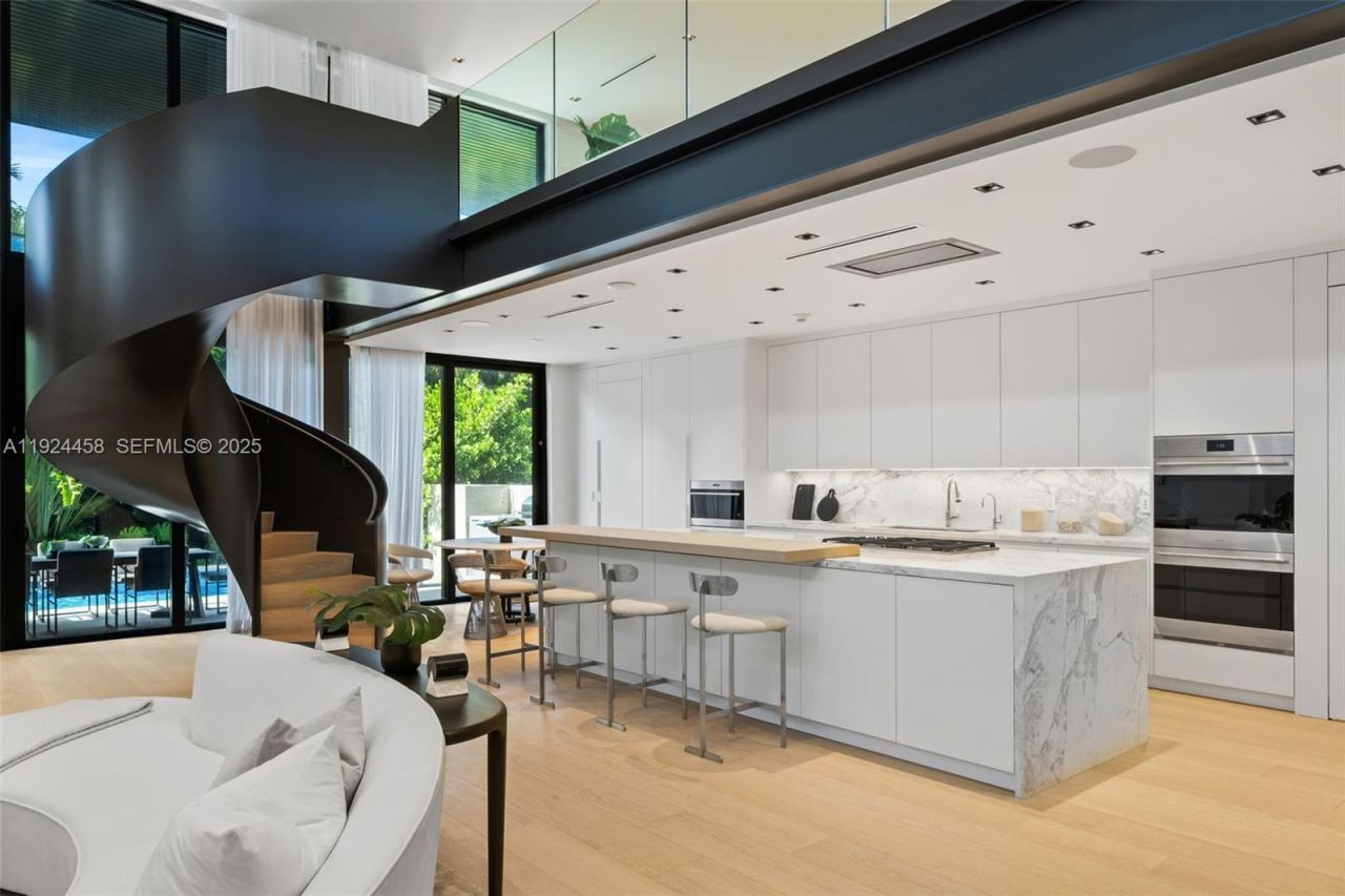 620 Ocean Blvd, Golden Beach, FL 33160 Photo