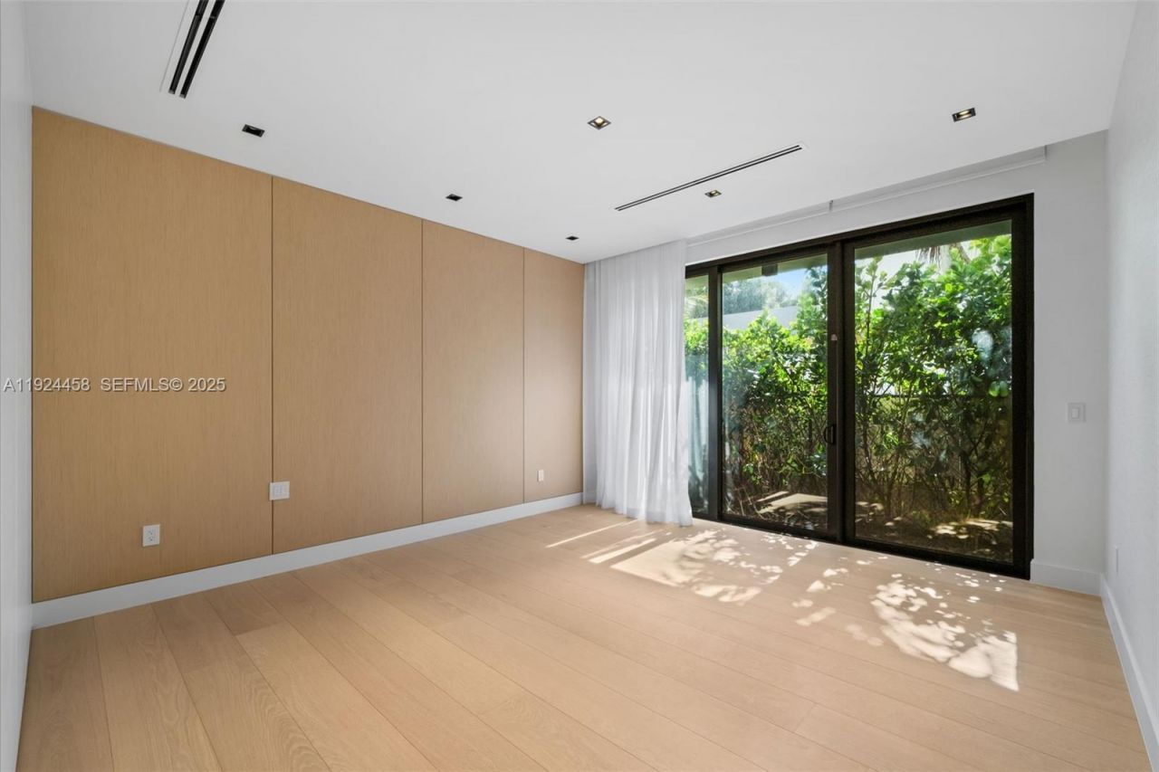 620 Ocean Blvd, Golden Beach, FL 33160 Photo