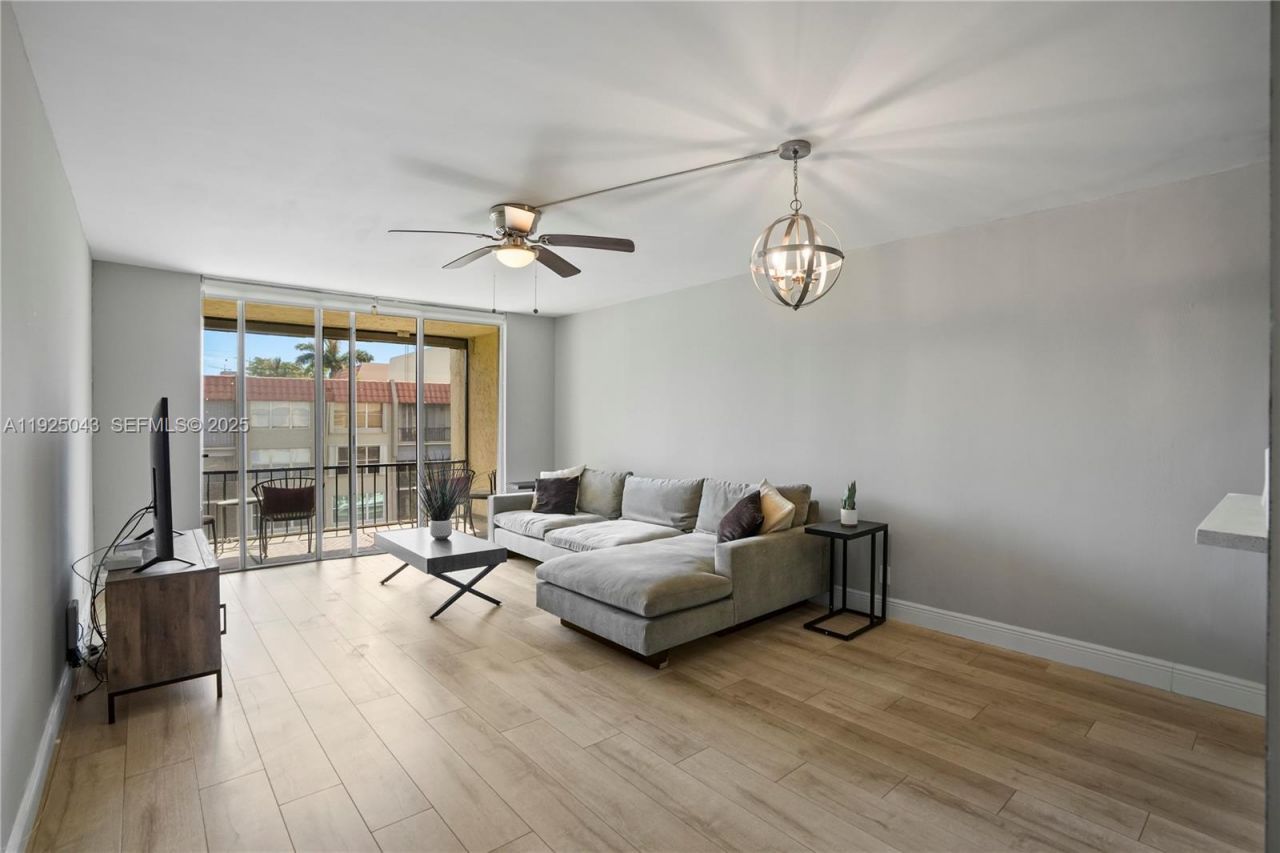 777 S Federal Hwy, Unit 305E, Pompano Beach, FL 33062 Photo