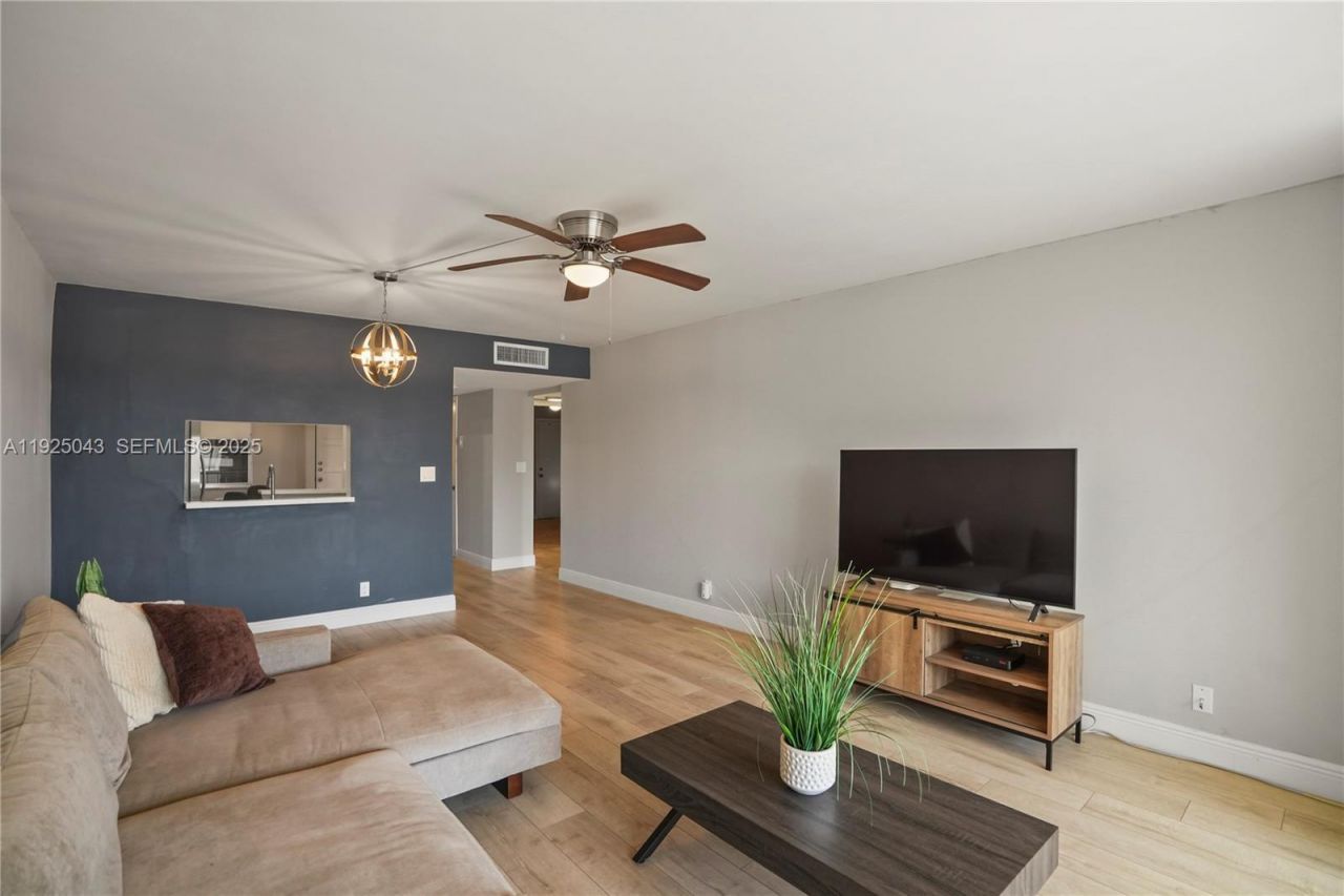 777 S Federal Hwy, Unit 305E, Pompano Beach, FL 33062 Photo