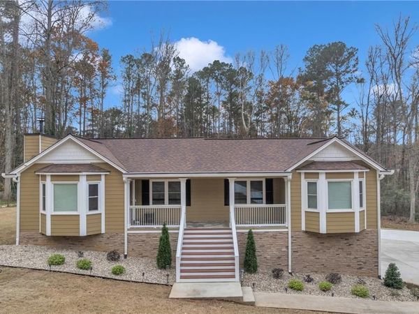 373 Presidential Drive, Dallas, GA 30157