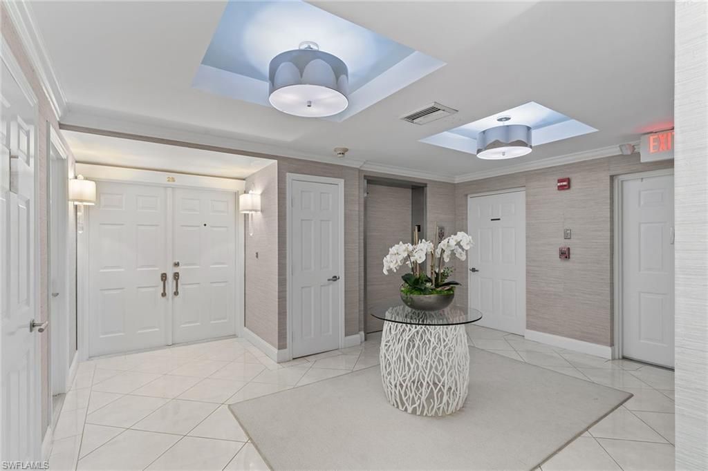 1285 Gulf Shore Blvd N, Unit 2B, Naples, FL 34102 Photo