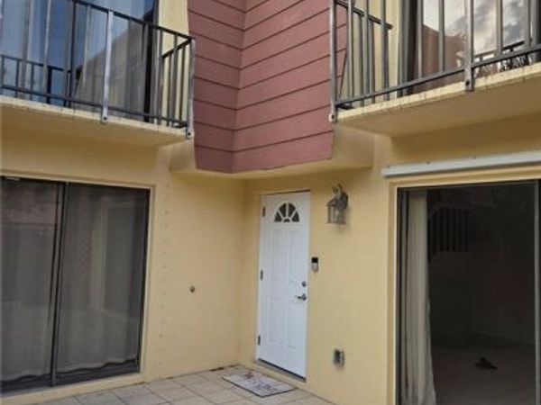 12356 Woodrose CT, Unit 4, FORT MYERS, FL 33907