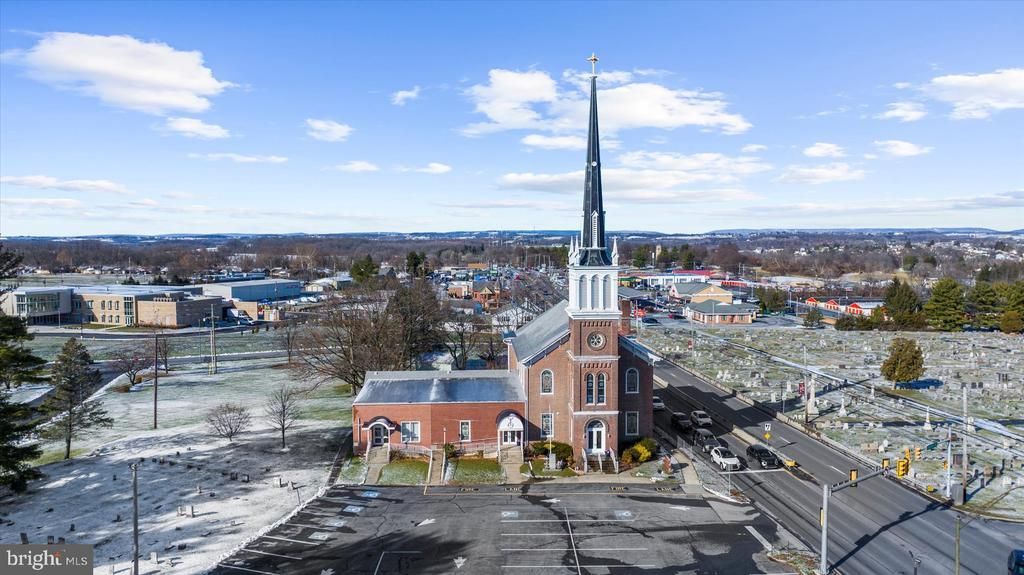 2918 MACARTHUR ROAD, WHITEHALL, PA 18052