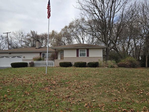 2281 Valley Drive, Ypsilanti, MI 48197