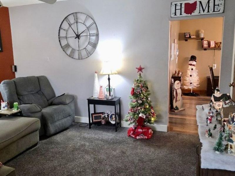 140 W Mound Street, South Charleston, OH 45368 Photo 4