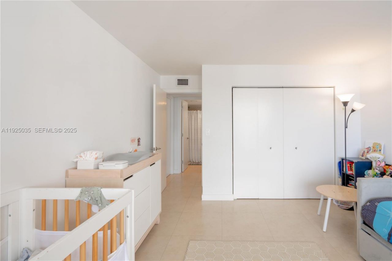 1925 Brickell Ave, Unit D2006, Miami, FL 33129 Photo