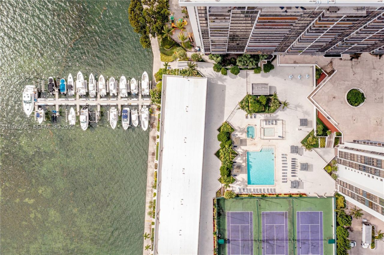 1925 Brickell Ave, Unit D2006, Miami, FL 33129 Photo